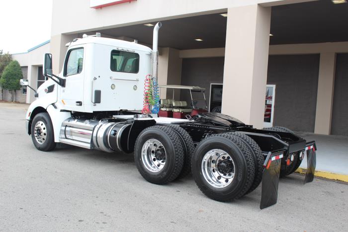 2020 Peterbilt 579-4