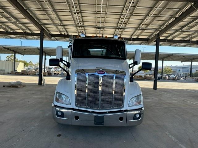 2020 Peterbilt 579-8