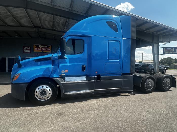 2021 Freightliner Cascadia-13