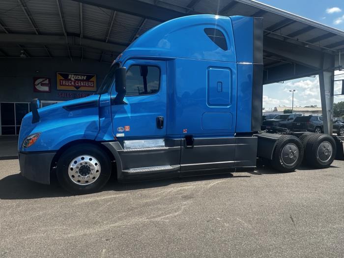 2021 Freightliner Cascadia-15