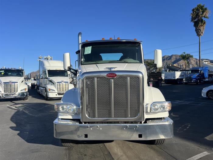 2020 Peterbilt 567-2