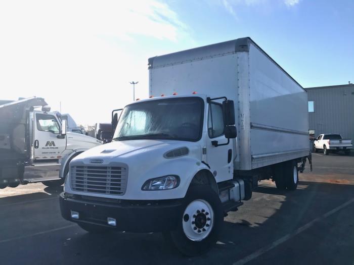 2018 Freightliner Business Class M2 106-3