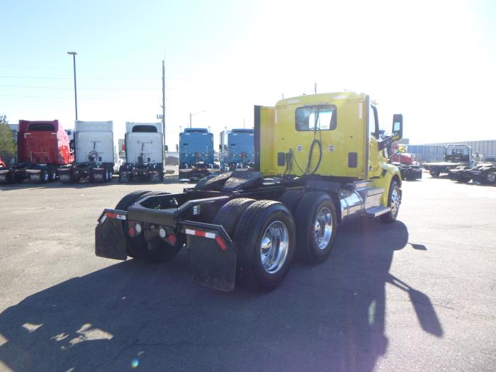 2021 Peterbilt 579-7