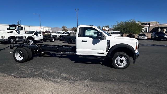 2024 Ford F-550-2