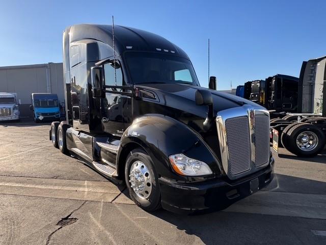 2021 Kenworth T680-4