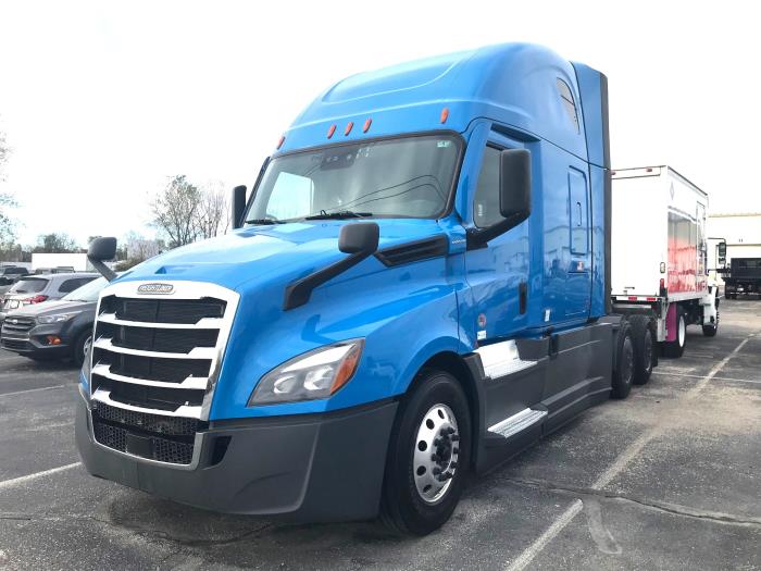 2021 Freightliner Cascadia-1