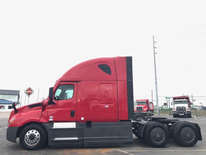 2021 Freightliner Cascadia-3