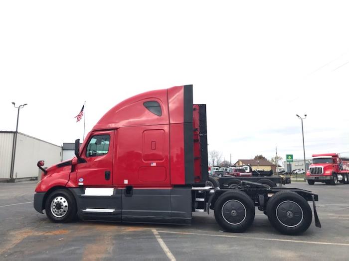 2021 Freightliner Cascadia-9