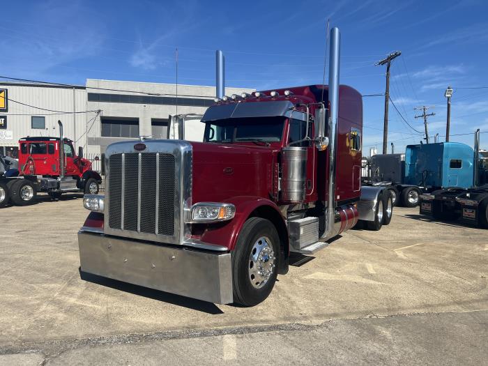 2022 Peterbilt 389-24