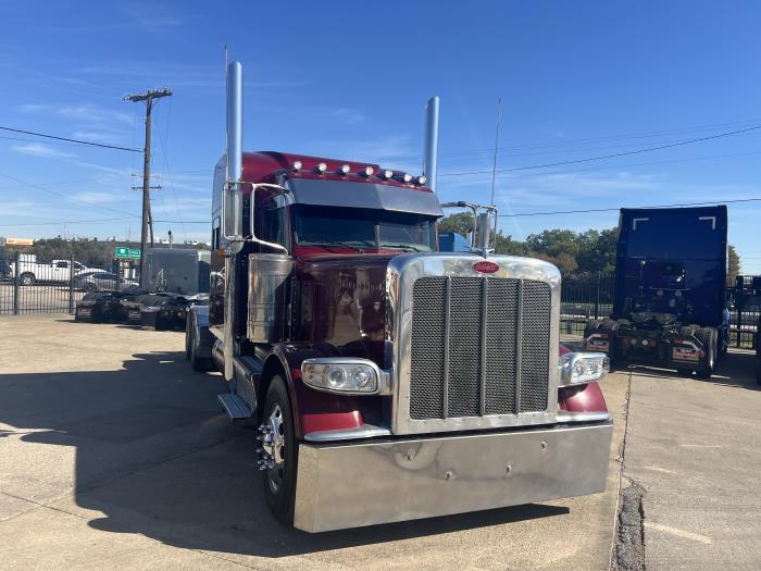 2022 Peterbilt 389-27