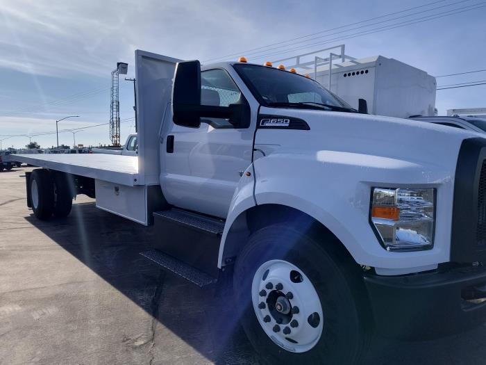 2024 Ford F-650-1