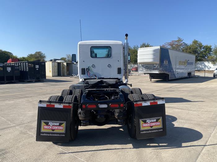 2025 Peterbilt 567-8