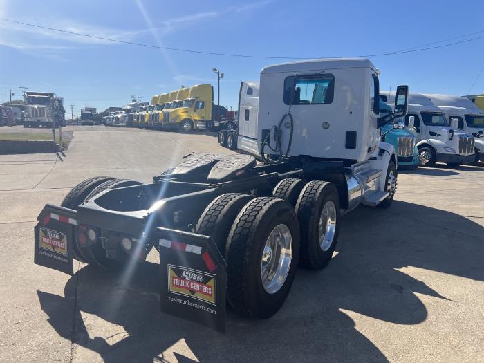 2021 Peterbilt 579-18