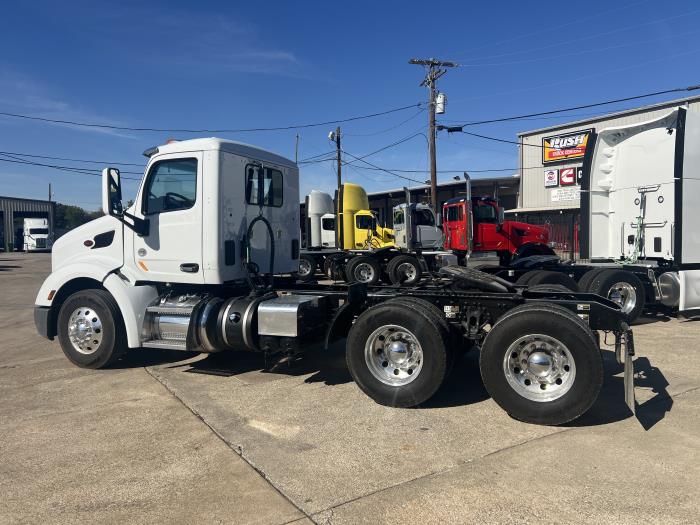 2021 Peterbilt 579-23