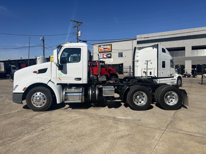 2021 Peterbilt 579-24