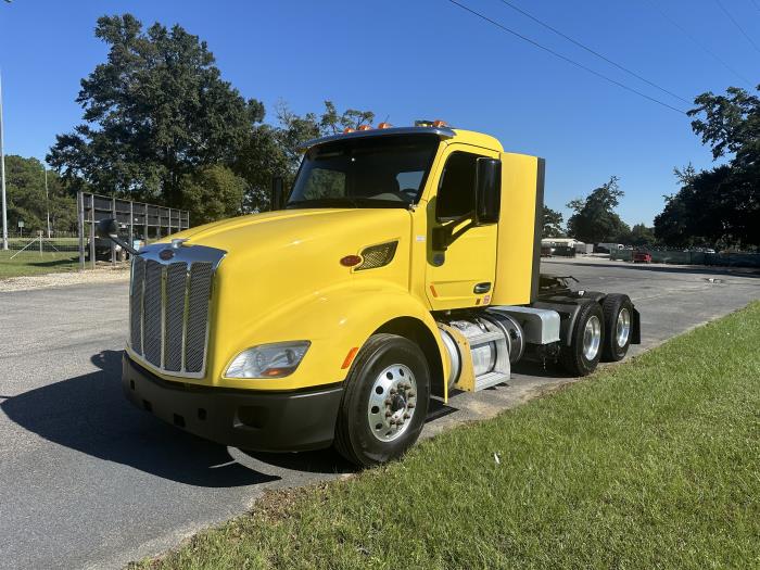 2021 Peterbilt 579-3