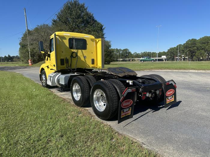 2021 Peterbilt 579-5