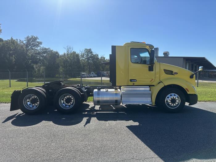 2021 Peterbilt 579-9