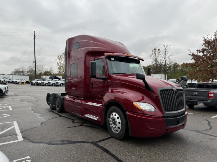 2022 International LT625-3