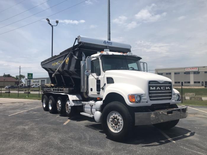 2006 Mack CV713-24