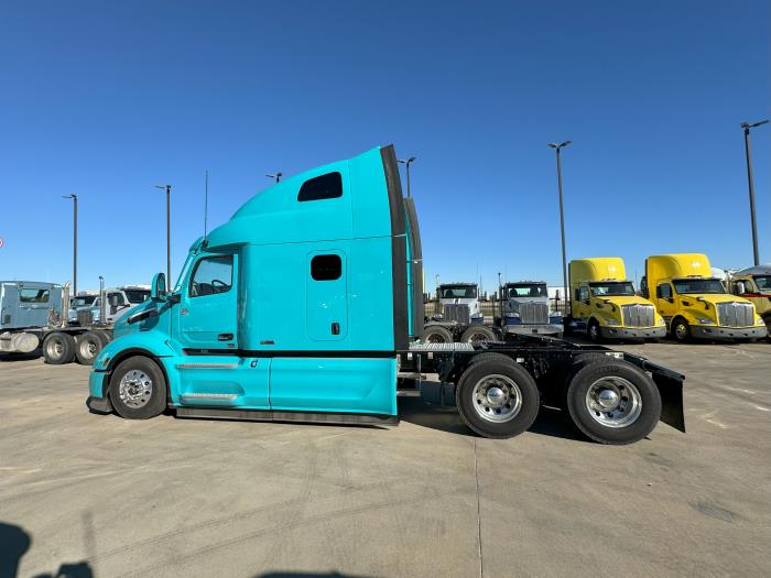 2024 Peterbilt 579-8