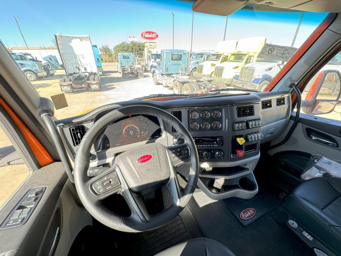 2024 Peterbilt 579-37