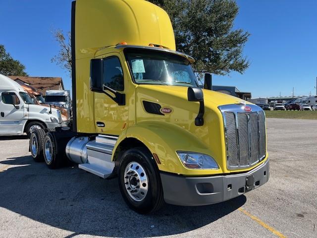 2021 Peterbilt 579-8