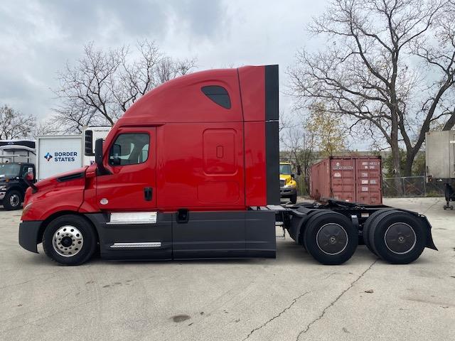 2021 Freightliner Cascadia-2