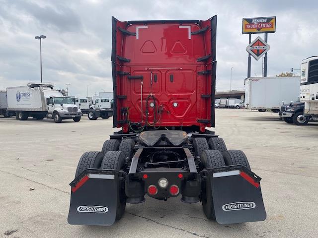 2021 Freightliner Cascadia-4