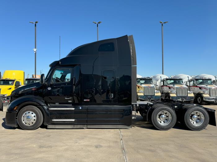 2024 Peterbilt 579-8