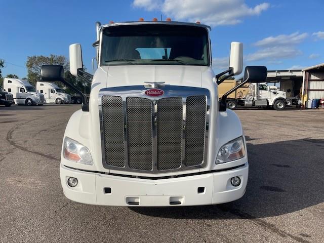 2019 Peterbilt 579-7