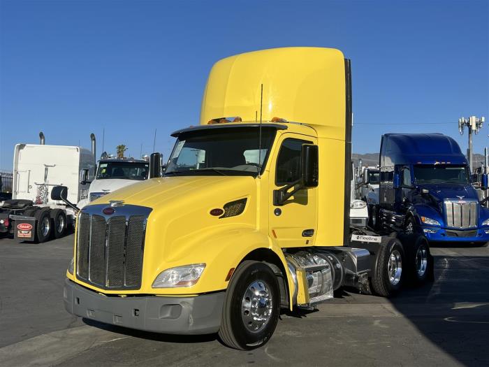 2021 Peterbilt 579-1