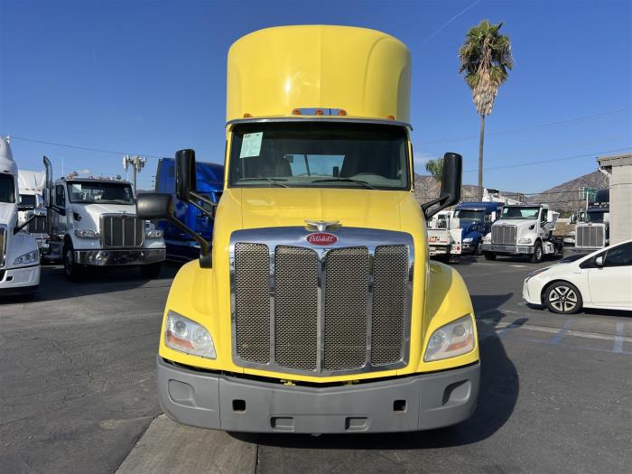 2021 Peterbilt 579-2