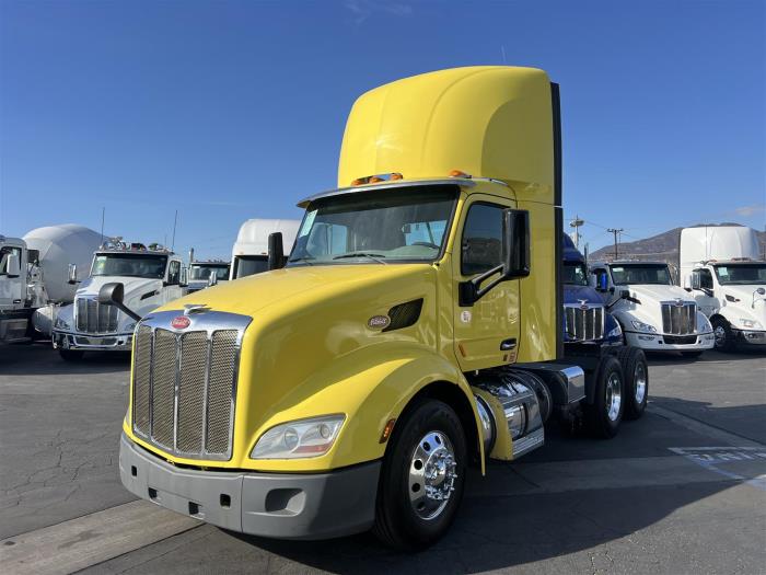 2021 Peterbilt 579-1