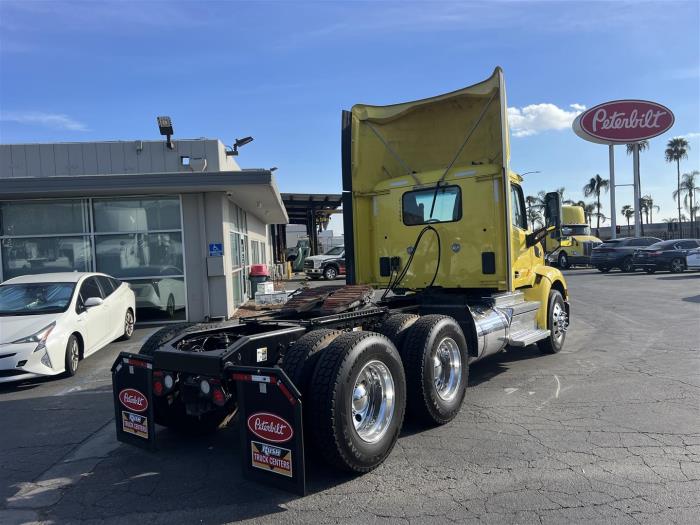 2021 Peterbilt 579-5