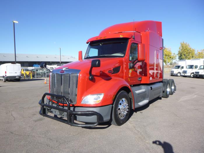 2021 Peterbilt 579-1