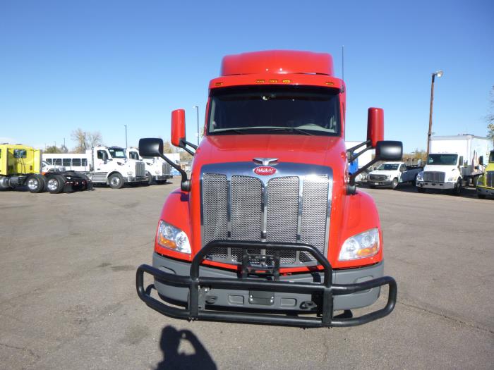 2021 Peterbilt 579-3