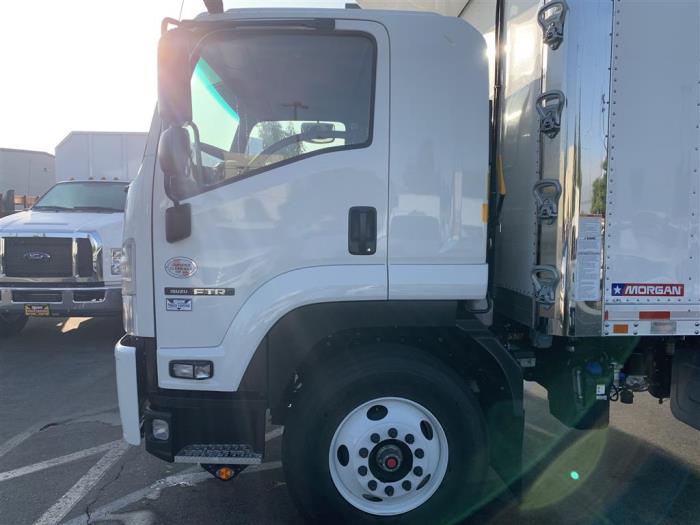 2025 Isuzu FTR-6