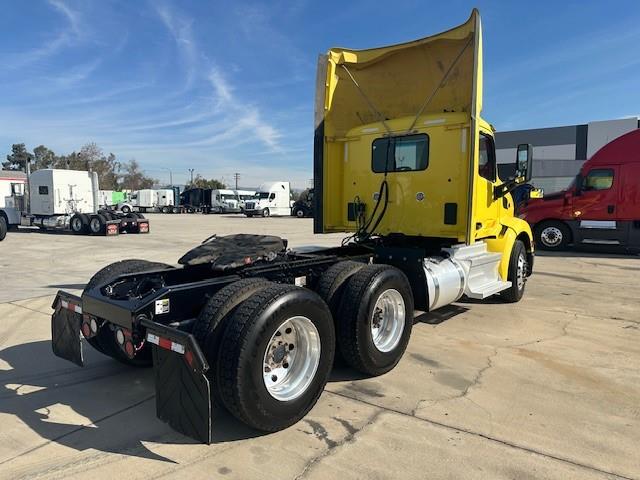 2021 Peterbilt 579-13