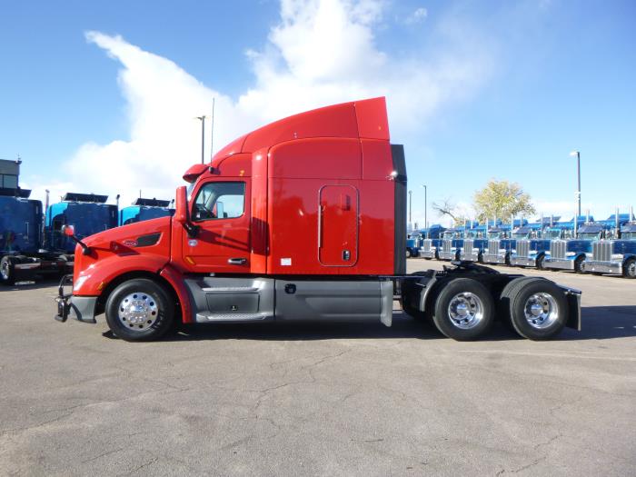 2021 Peterbilt 579-4