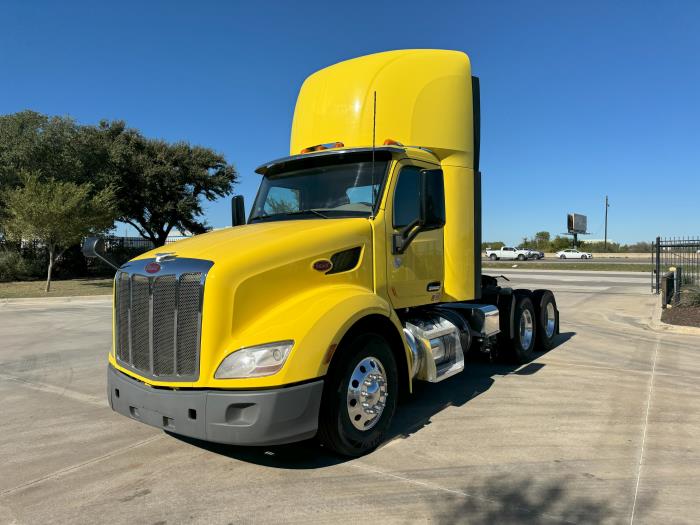 2021 Peterbilt 579-1