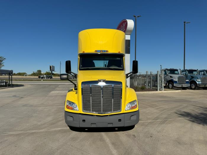 2021 Peterbilt 579-2