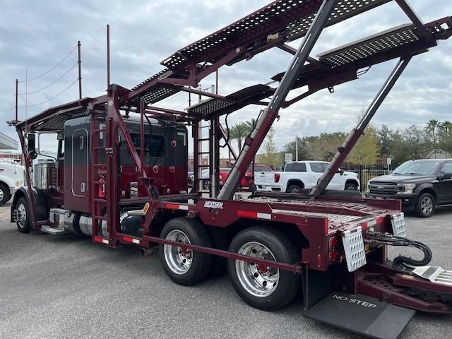 2021 Peterbilt 389-12