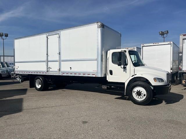 2018 Freightliner Business Class M2 106-2