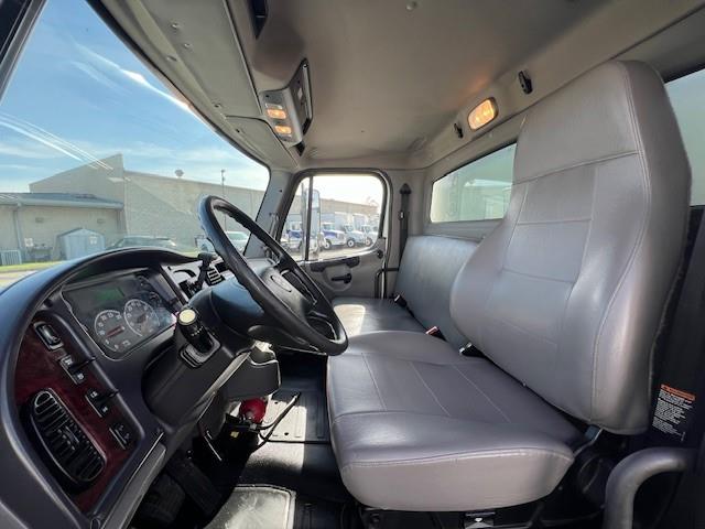 2018 Freightliner Business Class M2 106-5