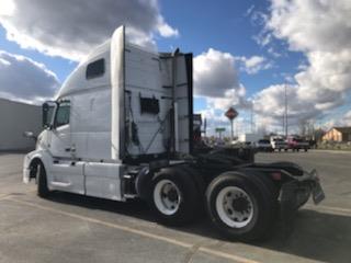 2018 Volvo VNL670-8