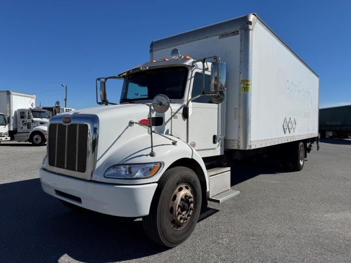 2017 Peterbilt 337-1