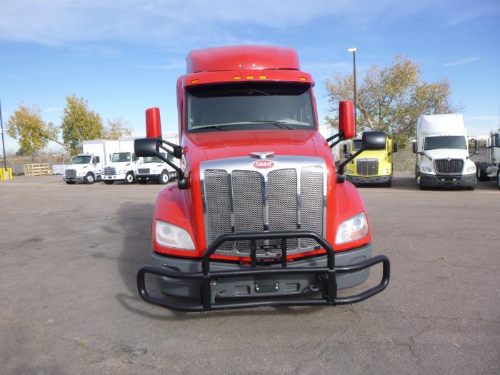 2021 Peterbilt 579-3