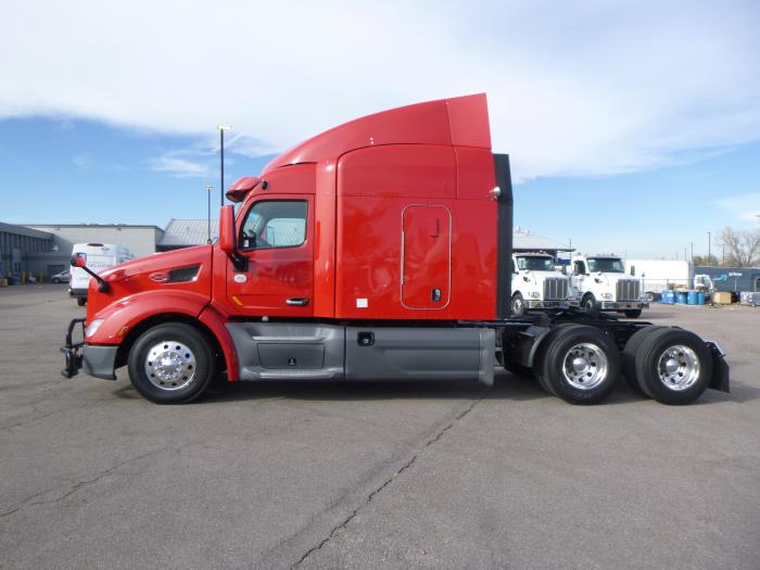 2021 Peterbilt 579-4