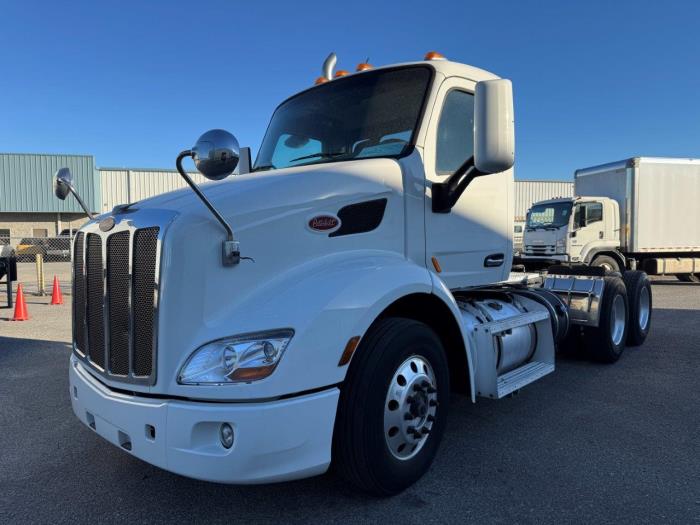 2015 Peterbilt 579-1